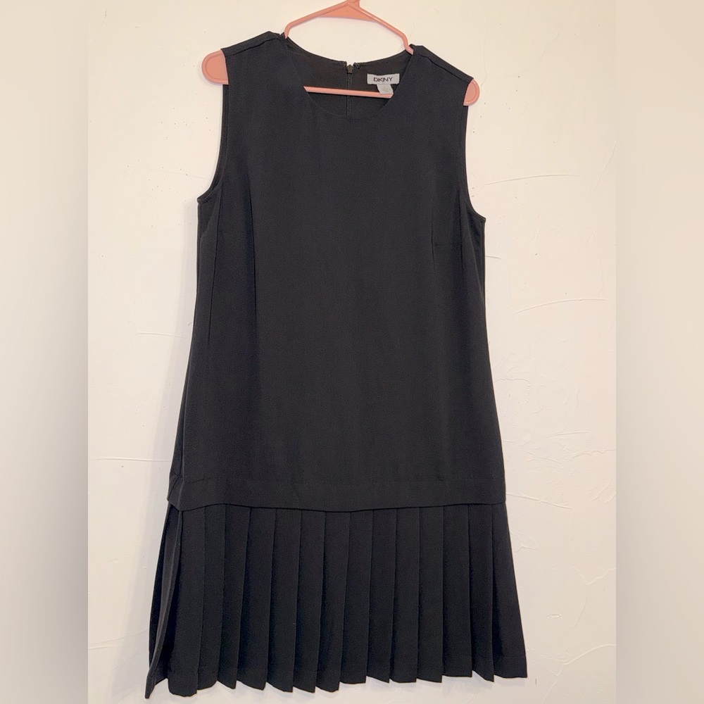 DKNY DROP WAIST PLEATED SHORT BLACK DRESS SZ 12